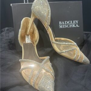 Badgley Mischka Women's Gold Heels